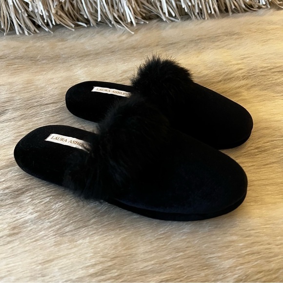 Vintage LAURA ASHLEY Black Velveteen Furry Slippers Bedroom House Shoes S 5/6 - Picture 3 of 8